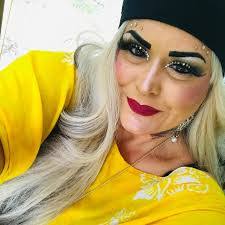 Leanne Evans's Instagram, Twitter & Facebook