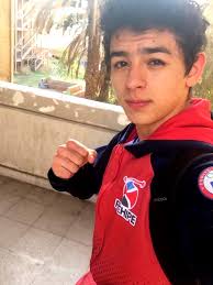 Matías Valencia Solís,Campeón Nacional sub 17 de Levantamiento de Pesas y  actual Seleccionado Chileno de la disciplina nos muestra su "Armadura" para  lo que serán sus participaciones en los próximos torneos.. Queremos