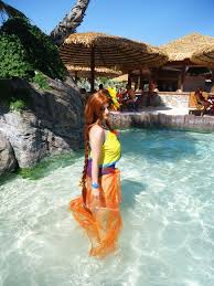 Leona Pool Party Cosplay28 By Kairimiao13 On Deviantart Cosplay League Of Legends Pool Party Pool Party Skins