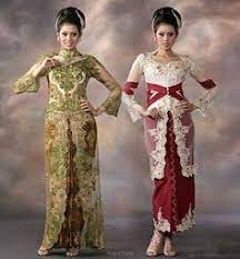 A dhoti is from four to six feet long white or colour strip. 210 Indonesia Traditional Costume Ideas Traditional Dresses Traditional Outfits Indonesia