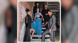 Will smith (@willsmith) on tiktok | 316.4m likes. Jaden Kam Zu Spat Zur Aladdin Premiere Standpauke Von Papa Will Smith Video Vip De