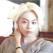 いいね 892件 コメント1件 菅田将暉らぶ s m0221 r y のinstagramアカウント この髪色似合っちゃう人あんまりいないよ 菅田将暉 すだまさき だーすー この髪型似合う人中々いない 菅田将暉のいる生活 菅田将暉愛してる会