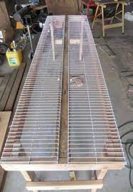 05.03.2018 · this greenhouse bench was the perfect homestead project. How To Make A Greenhouse Planting Bench For Under 25 Planting Bench Diy Greenhouse Build A Greenhouse