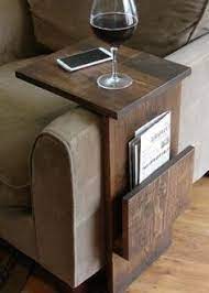 Sofa Stuhl Armlehne Tablett Tischstander Mit Seitlicher Aufbewahrung Fur Zeitschriften Source By Tor Sofa Handmade Wood Diy Sofa End Tables
