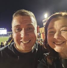 I got my little brother into houseplants and we've been growing his pothos  together. I think it's going pretty well.