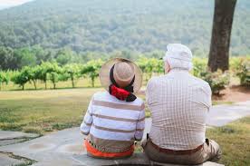 When is grandparents day 2021. How To Celebrate Grandparents Day 2021 Gift Guides Lovingly