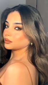 Silvia Arteaga's Instagram, Twitter & Facebook