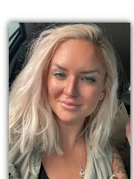 Tiffany Pullins's Instagram, Twitter & Facebook