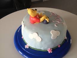 Juhu ich hab meine erste motivtorte gebacken winnie puuh. Winnie Pooh Torte Susse Winnie Pooh Geburtstagstorte Princi Flickr