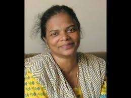 Doris Fernandes's Instagram, Twitter & Facebook