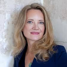 Amazon.com: I Gave My Heart to Know This: A Novel: 9781400066360: Baker,  Ellen: Books