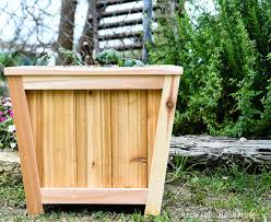 They can be designed to suit what you will be planting and where it will be placed. Easy Diy Tapered Planter Build Plans Houseful Of Handmade