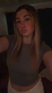 Sophia Herring's Instagram, Twitter & Facebook