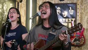 Termasuk lagu daerah jawa barat yang beragam. Terkuak Arti Lirik Lagu Mawang Kasih Sayang Kepada Orang Tua Urbanasia Com