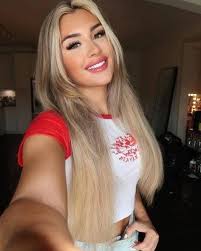 If I have to binge listen to this all the time you all do now too! Enjoyyyy 