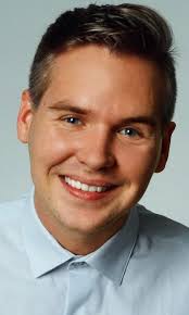 Trade Show Models & Booth Hostesses