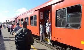 Tras años de deterioro, reabren renovada y con un mural de riquelme la estación transporte complicado. Se Levanto El Paro Del Tren Belgrano Norte Diario Ph