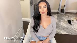Mia Jocelyn - dominant GF edges you with glossy lips spit pt 2