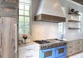Inspiring Ideas From Instagram Homes Home Bunch An Interior Design Luxury Homes Blog Cottage Kitchen Cabinets Lake House Kitchen Kitchen Remodel