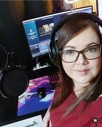 Hi all 🥰❤️ I am small streamer from Finland. You can call me Dio or Diore  🤩 If you have any tips for me, feel free to share 🤩 I have streamed