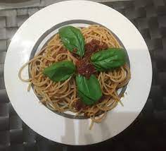 Who knew something as simple as this spaghetti aglio olio e peperoncino could taste so good? Mely In Cucina Spaghetti Aglio Olio Peperoncino E Pesto Di Pomodorini
