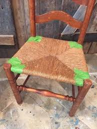 How To Paint The Perfect Ladder Back Chair The Easy Way Ladder Back Chairs Chair Makeover Vintage Chairs