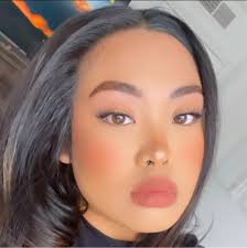 Who is good at cutting short hair like an above the shoulder bob in  Alamogordo?