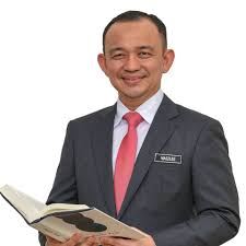 Menyadari bahwa pendidikan kejuruan sangat penting dalam mengubah malaysiadari negara konsumen menjadi negara produsen, ia membentuk komite pengarah nasional untuk memperluas kolaborasi tvet de. Dr Maszlee Malik Kemas Kini Gambar Dr Maszlee Malik Facebook