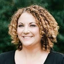 Shawna Moses's Instagram, Twitter & Facebook