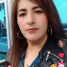 Evaristo Taipe Alanya y Vicenta Escobar Páucar los pioneros del canto  ACORIANO, allá por los años 1980 grabaron un tema a ritmo de la bandurria y  la voz de la "FLOR DE