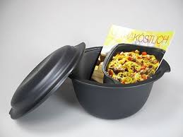 Tupperware Ultrapro 2 5l Rund Backform Auflaufform Rezeptbuch Quot Ultra Kostlich Quot Tupperware Aufbewahrung Kuche Id Food Dog Food Recipes Food Animals