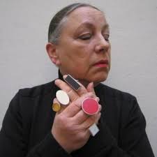 BETTINA MEYER MACHT SCHMUCK