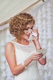 48 Trendiest Short Wedding Hairstyle Ideas Wedding Forward Short Wedding Hair Curly Wedding Hair Curly Hair Styles