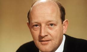 Robert Robinson: tributes are paid to doyen of the quiz show