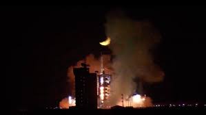 Cina, la cerimonia per gli astronauti pronti a partire