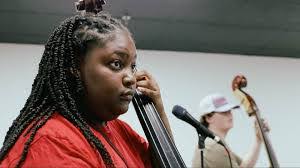 Gia Howell's Instagram, Twitter & Facebook