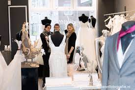 Unsere dienstleistungen im bereich zahnimplantate. Brautmode Gronau Brautmodengschaft Sam S Brautkleider Enschede