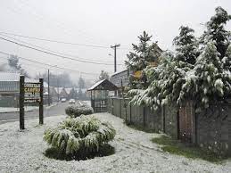 El condominio es tranquilo y de ambiente familiar, no están permitidas las mascotas, fiestas o música con alto volumen. Nieve Llega A Pucon Nevasport Chile Nevasport Com