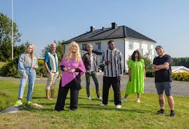 It is structured in similar format to the swedish series så mycket bättre that had been launched in 2010. Disse Artistene Er Med I Hver Gang Vi Motes Kampanje