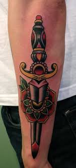Dagger Flower By Paul A Dobleman Arte Da Tatuagem Tradicional Desenho Tradicional De Tatuagem Tatuagem Neotradicional