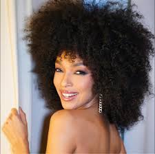 Bon courage à notre Miss Guadeloupe pour Miss France Ophély Mézino. Tous  avec toi ce soir ! Sandra Bisson