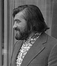 Realizó estudios en alemania, más tarde se inicia en el teatro con leonard steckei y se revela en herr puntila und sein knetch matti. Mario Adorf Wikipedia