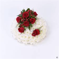 Convey your respect and admiration with this spray of striking red and white funeral flowers. Red And White Posy Funeral Posies Baskets Welch
