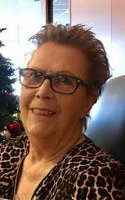 Yvonne Hickman's Instagram, Twitter & Facebook