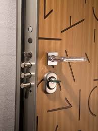 Cura Del Design La Bellezza Delle Maniglie Vasta Scelta Di Serrature La Cura Dei Particolari Rendono Ogni Porta Blindata Di O Porte Blindate Maniglie Design