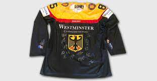 Sport10 / sport15 / sport20. Zum Deutschland Cup Eishockey Mannschaft Signiert Trikot