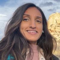 Gina Orefice's Instagram, Twitter & Facebook