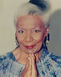 Carmen Costa, cantora que desafiou a moral dos anos 1950, é revivida no  centenário de nascimento