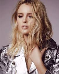 The song entered the uk singles chart at number 15, and it later peaked at number five, becoming tempah's thirteenth top. Zara Larsson Zara Larsson Wiki Fandom