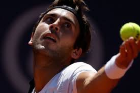 Con esfuerzo, Tomás Etcheverry puso primera en el ATP 250 de Lyon